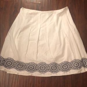 Long embroidered Ann Taylor skirt (18)